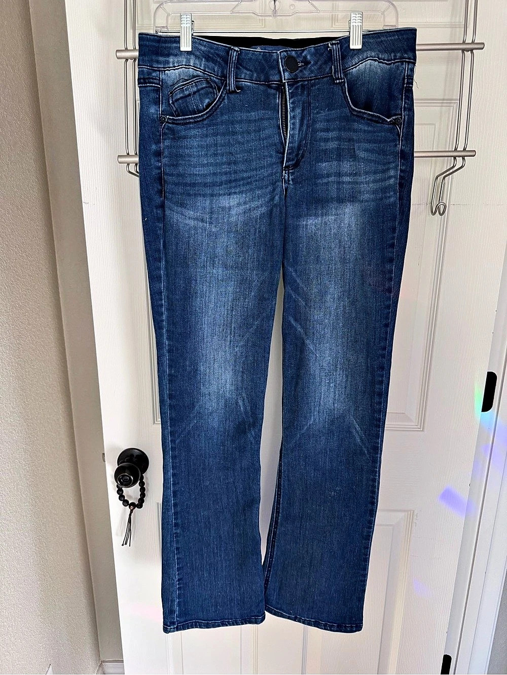 Democracy "Ab"solution Itty Bitty Bootcut Jeans Straight Leg Jeans in Blue Size